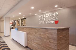 Hampton Inn & Suites Cleveland-Mentor - 8