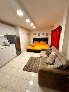 Estudio independiente en Prados del Este, Caracas- privado y totalmente equipado - 7