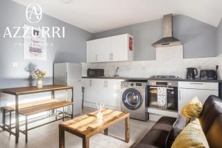 2BR Flat in the Heart of Bedford - 6