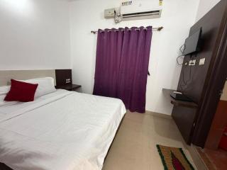 New Sri Venkatesha Residency - 8