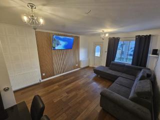 Glasgow bellahouston house! - 9