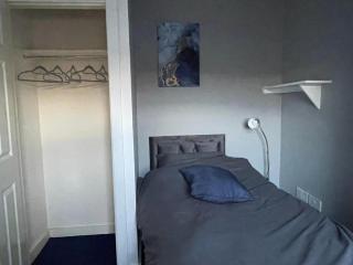 Spacious 3 Bedroom Home Near Leeds City Centre - Amley - 2