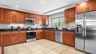 Sunny Summer Stay - Renovated TownHome by Disney! - 4