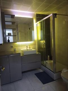 28th floor Apartment with unique view - 2