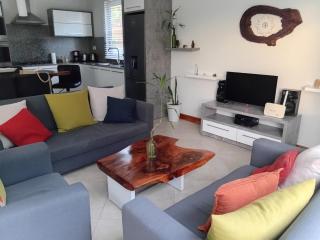 Riverwalk Villa - 1