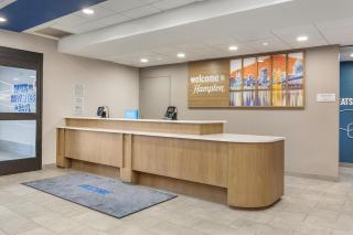 Hampton Inn & Suites Cincinnati / Uptown - University Area - 7
