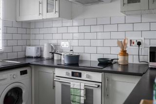 15 Mins to Sizewell C - Driveway Parking - Contractor Friendly - 2 Bedroom - 3