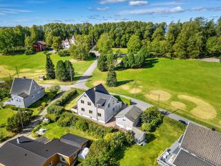 Modern Home in Nordre Skoyen, close to Metro - 0