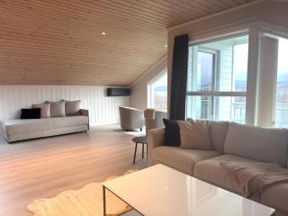 Apartment with sea views,veranda, and free parking - 8