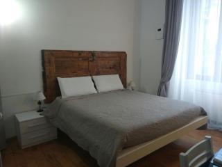 Palazzo Grandori Charming Rooms - 5