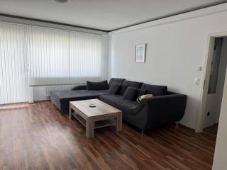Großzügige Wohnung mit Terrasse und 2 Badezimmern - 0