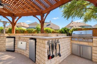 5BD DFW Mansion - Pool Cinema Games - 9