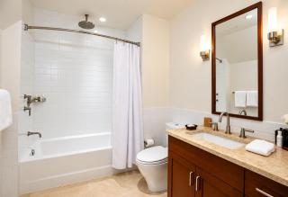 Platinum Vail Solaris 4 Bedroom Vacation Rental Set At The Base Of The Mountain Just Steps From The Gondola - 1