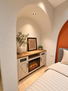 Central Morden Apt 3Br Big Balcony - 9