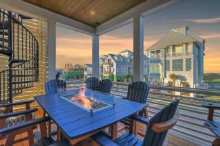 171 Sunrise Avenue Ocean Views 4-Bedroom 4-Bath House Resort Amenities - 0