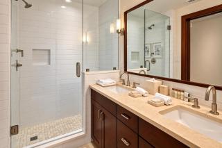 Platinum Vail Solaris 3 Bedroom Vacation Rental Set At The Base Of The Mountain Just Steps From The Gondola - Vail - 7