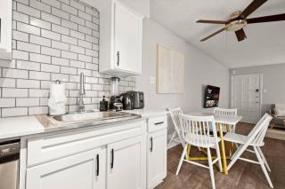 Zilker Park Studio Near Barton Springs &Downtown - Austin - 2