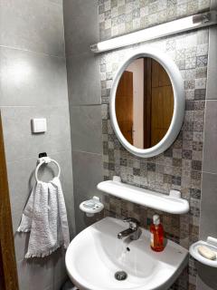 Luxury S3 with Parking in El Wahat Tunis - 8