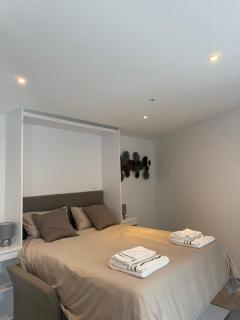 New CP To floor luxury studio with sea view - 5