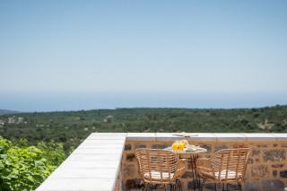 Armantanis Luxury Suites - 7