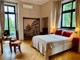 Stylowy apartament w pałacyku w ścisłym centrum - 8