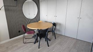 Stylowy apartament z klimatyzacją, tarasem i parkingiem - Fair Rentals - 6