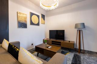 D1mension & Zenity - Signature Suites - Gym & Pool - District 1 - 7
