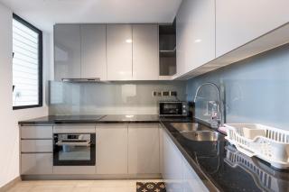D1mension & Zenity - Signature Suites - Gym & Pool - District 1 - 6