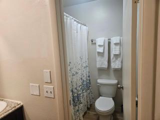 Green River Inn Apartments - 6