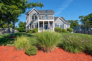 Stunningly Decorated Home with Hot Tub - 4