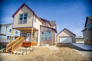 Brand New 4bd Modern Home in Leadville - 9