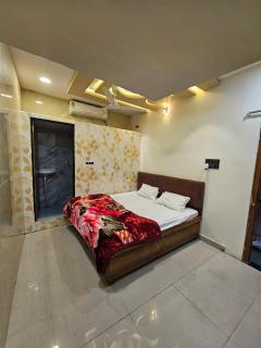 Hotel Virat Plazaaa - 3