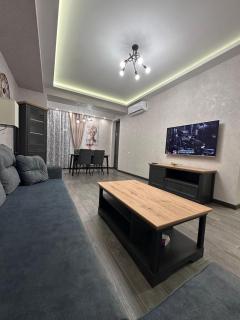 Cozy Designer Apartment on Lvovyan - 0