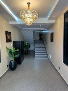 Gateway Lakeside Hotel Apartment Accra Ghana - 3