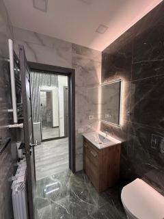 Cozy Designer Apartment on Lvovyan - 4