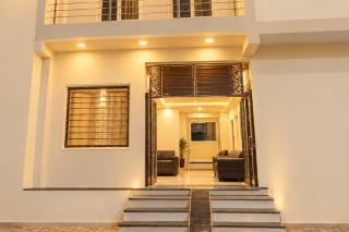 Hotel Krypa Palace Vrindavan - 5