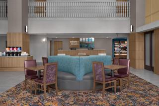 Hampton Inn & Suites Lake City - 1