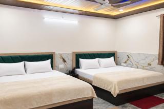Hotel Krypa Palace Vrindavan - 0