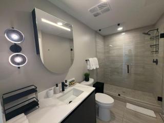 Luxury 1BR - Rooftop Pool and Beach 5min - 1