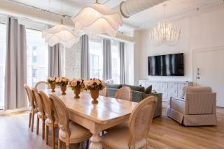 Hollyhock Suite 301 - 9