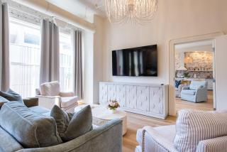 Hollyhock Suite 301 - 6
