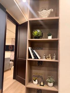 Noir and Marble Residence - 6