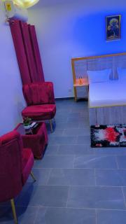 Furnished Apartment for Rent in Sacré-Cœur 3 - 5
