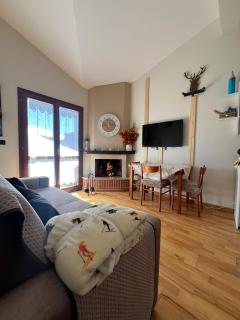 Cresci Home - 9