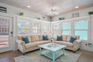 Barefoot Bungalow - 3