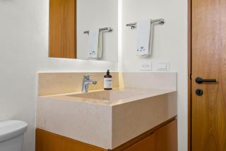 2BR near the ocean with pool, gym, WiFi, and full kitchen - 8