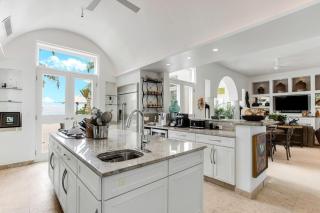 Villa Splendor 5BR in Anguilla - 1