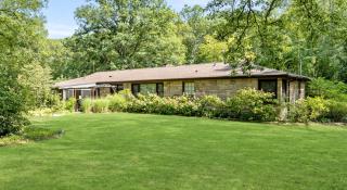 Oaks and Pines - Dog-Friendly Dual Homes in the Woods with Lake Access - 2
