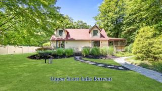 Upper Scott Lake Retreat - Scenic and Stunning Lakefront Home with Large Yard - 0