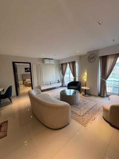 The Cozy Nest l Premium 1-Bed Apartment l E11 Sector - 6